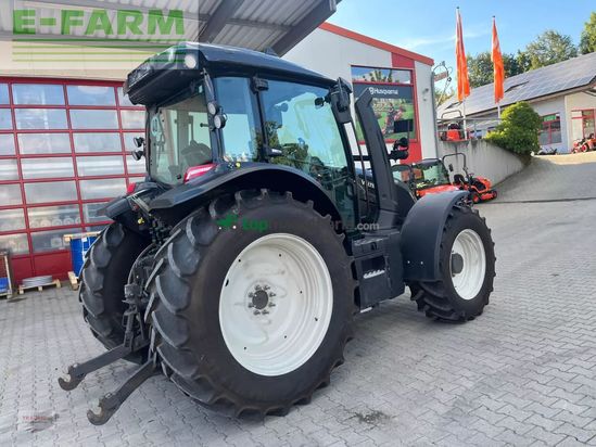 Tractor agrícola - Valtra - g 125 versu