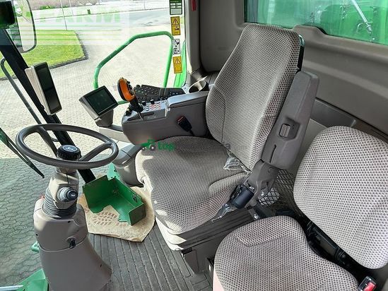 Cosechadora de Cereal - John Deere - s690