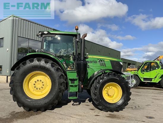 Tractor agrícola - John Deere - 6215r tractor (st24210)