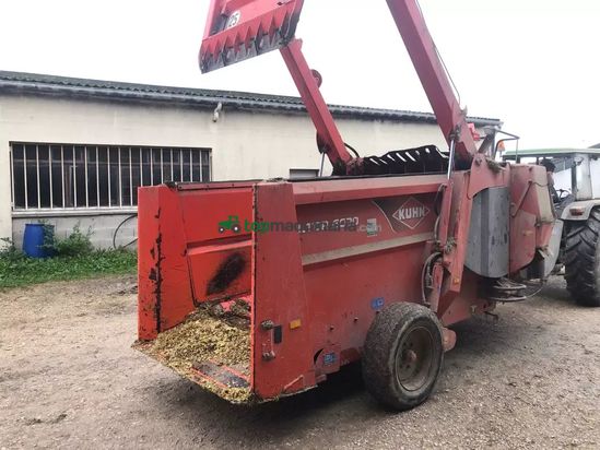 Esparcidor - Kuhn - altor 6070