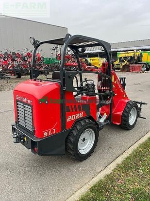 Minicargadora - Schaffer - 2028 slt
