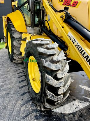 Retro mixta New Holland LB95 4-PT