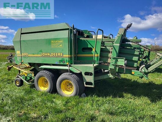 Empacadora gigant - John Deere - 680