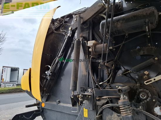 Empacadora gigant - New Holland - rb 180 / rb180