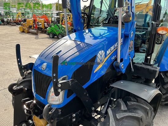 Tractor agrícola - New Holland - t4.95 tractor (st24547)