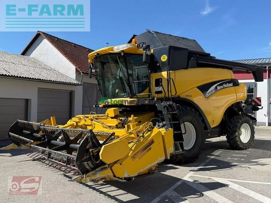 Cosechadora de Cereal - New Holland - cr980