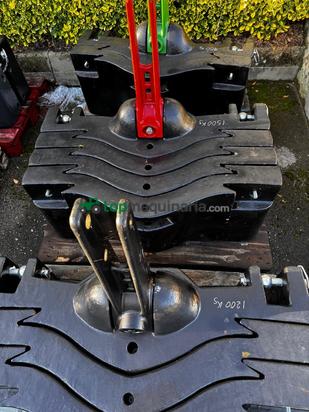 CONTRAPESA TRIPUNTAL DE ACERO FUNDIDO 1.500 KG