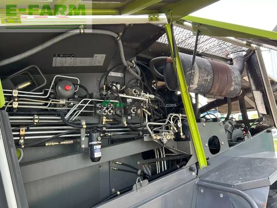 Cosechadora de Cereal - Claas - jaguar 870 mit kemper 360 und pu
