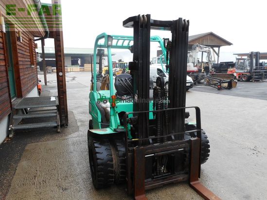 Elevadora - Mitsubishi - fd30 triplex 4,7m + ss + zwillingsreifen