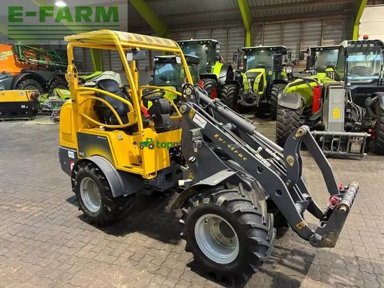 Minicargadora - Eurotrac - w12
