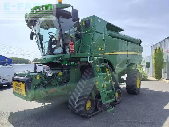 Cosechadora de Cereal - John Deere - s770