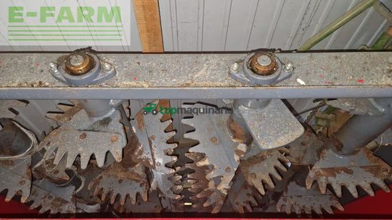 Esparcidor - Unia - TYTAN 8 premium TD