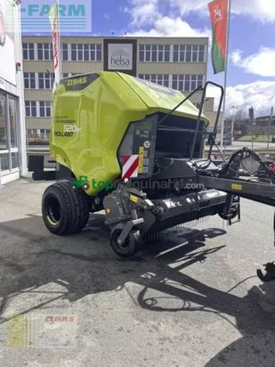 Empacadora gigant - Claas - rollant 520 rc cnob-edition
