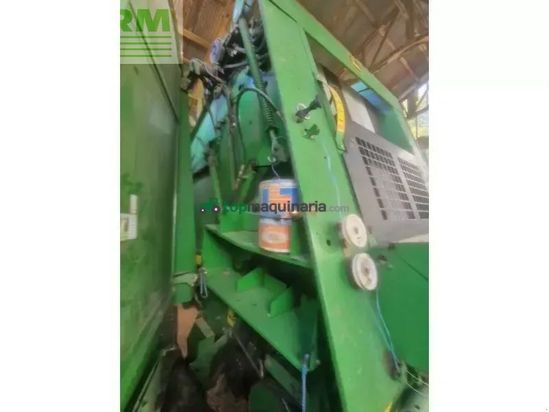 Empacadora gigant - John Deere - 592