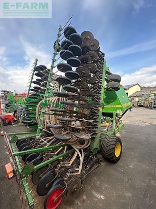 Sembradora - John Deere - 740a 8m