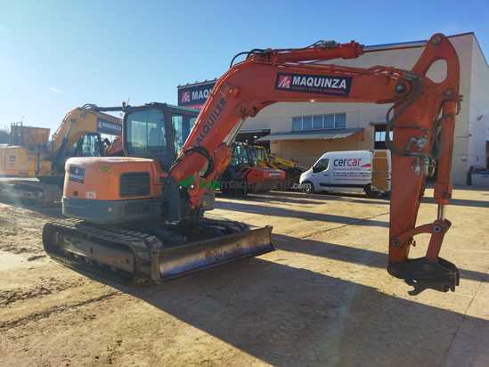 Miniexcavadora DOOSAN DX85R-3