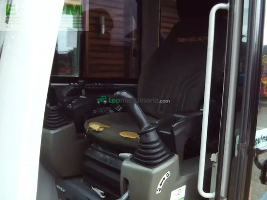Excavadora - Takeuchi - tb 260 ( 5.735kg ) hydr. sw + 3 löffel