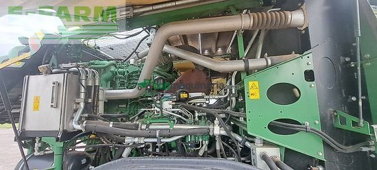 Cosechadora de Cereal - John Deere - 8400