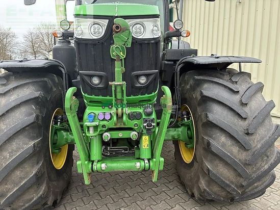Tractor agrícola - John Deere - 6215 r