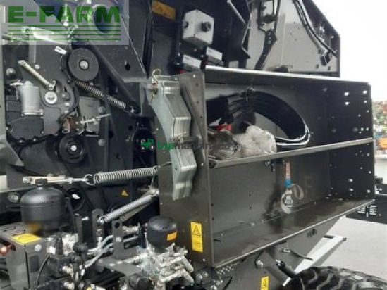 Empacadora gigant - Claas - presse variant 560 rc pro