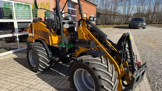 Minicargadora - Schaffer - 2445s