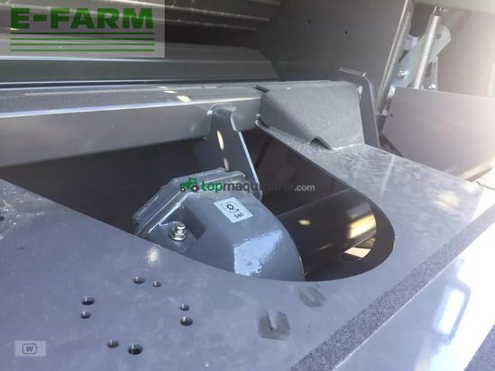 Empacadora gigant - Claas - rollant 520 rc