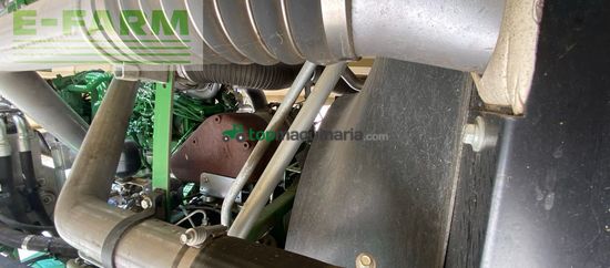 Cosechadora de Cereal - John Deere - 8300