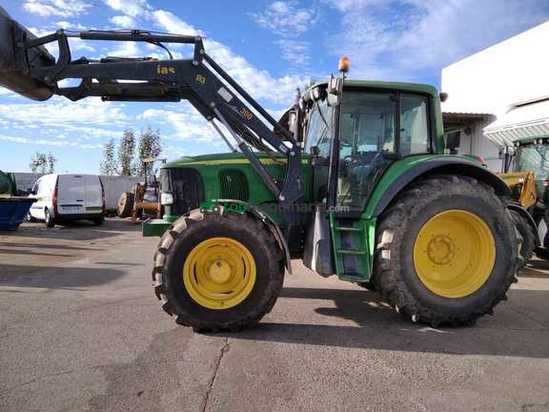 Tractor agrícola - John Deere - 6820 con pala