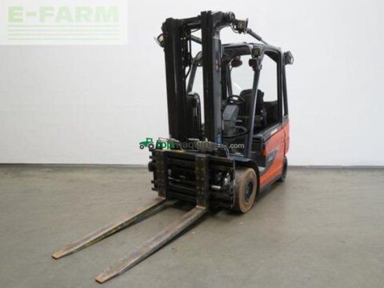 Elevadora - Linde - e 25 1252