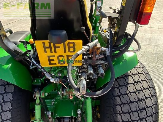 Tractor agrícola - John Deere - 3045r compact tractor (st27066)