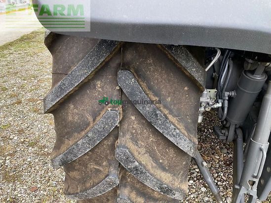 Tractor agrícola - Massey Ferguson - 5611 + stoll fz 20 frontlader