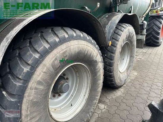 Tractor agrícola - Claas - xerion 3300 trac