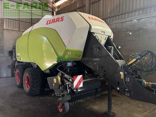 Empacadora gigant - Claas - quadrant 5300 evolution