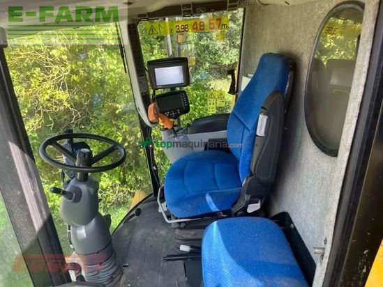 Cosechadora de Cereal - New Holland - csx 7040