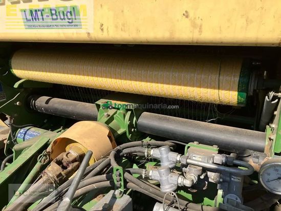 Empacadora gigant - Krone - v 150 xc