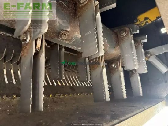 Cosechadora de Cereal - New Holland - tc 5.90 sl