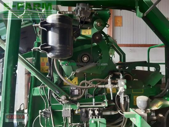 Empacadora gigant - McHale - f 560 rundballen presse