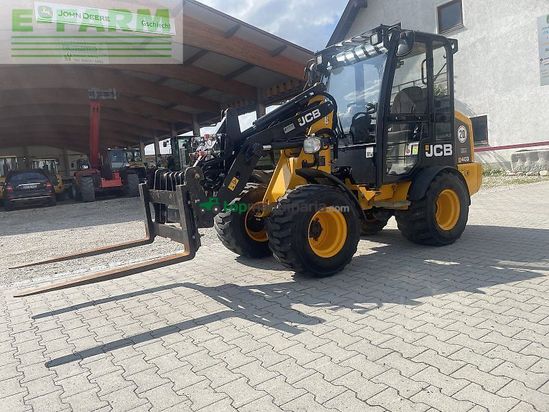 Minicargadora - JCB - smart power+ gabel