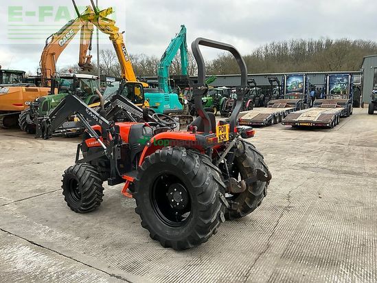 Tractor agrícola - Kubota - l4240 tractor (st26093)