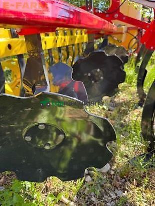 Cultivador - Pöttinger - synkro 3030