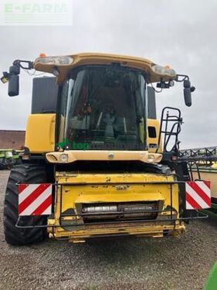Cosechadora de Cereal - New Holland - cr 980