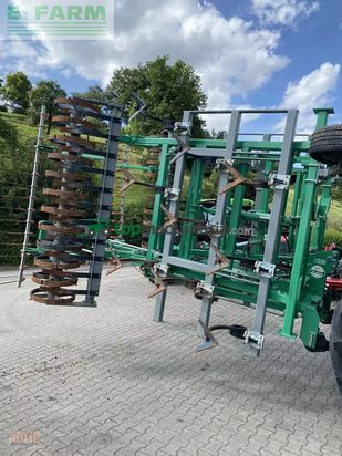 Cultivador - EuM-Agrotec - vibrocat 50