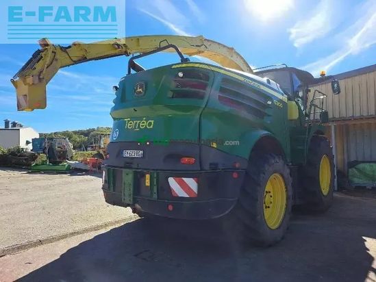 Cosechadora de Cereal - John Deere - 8300
