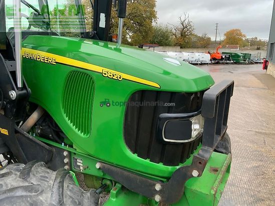 Tractor agrícola - John Deere - 5820 tractor (st24843)