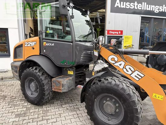 Minicargadora - Case IH - 221f mit euroadapter hydraulisch