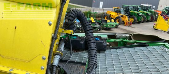 Cosechadora de Cereal - John Deere - 8700