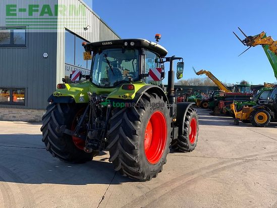 Tractor agrícola - Claas - 650 arion tractor (st25367)