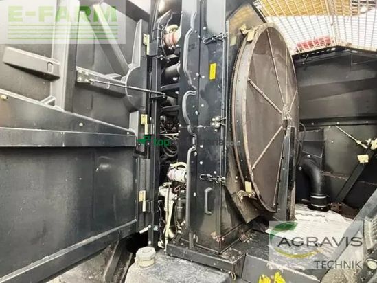 Cosechadora de Cereal - New Holland - fr 9060