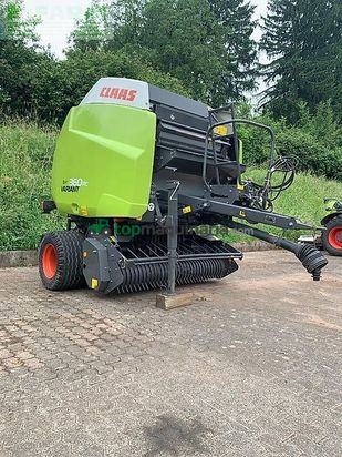 Empacadora gigant - Claas - variant 360 rc