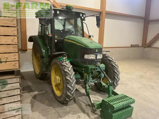 Tractor agrícola - John Deere - 5820
